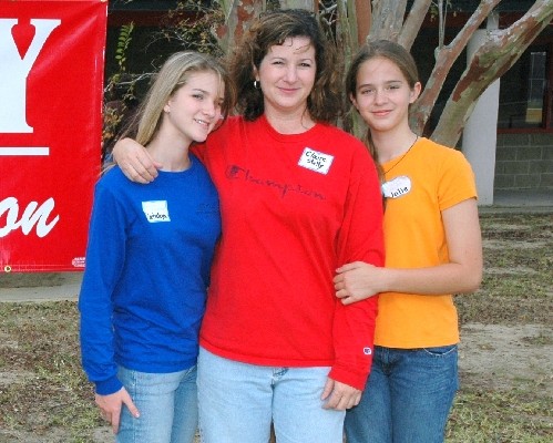 DSC_0022 Katelyn Miller, Claire Stelly, Julie Miller