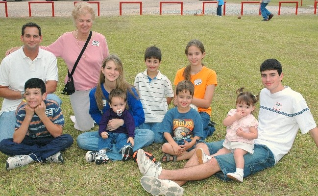 DSC_0029 Sean Aycock, Hunter Stelly, Billie Stelly, Katelyn Miller, Christian Gomez, C.J. Gomez, Casey Gomez, Julie Miller, Skyla Stelly, Elliott Simms